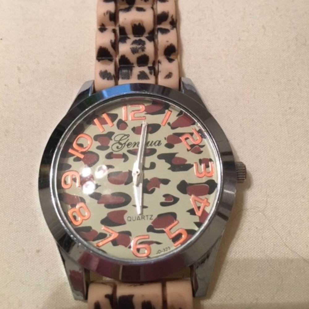 Geneva Quartz Women's watch